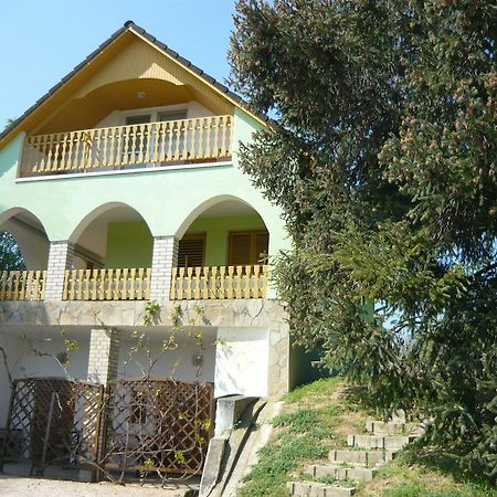 Kámán Pince Apartamento Alsópáhok Quarto foto