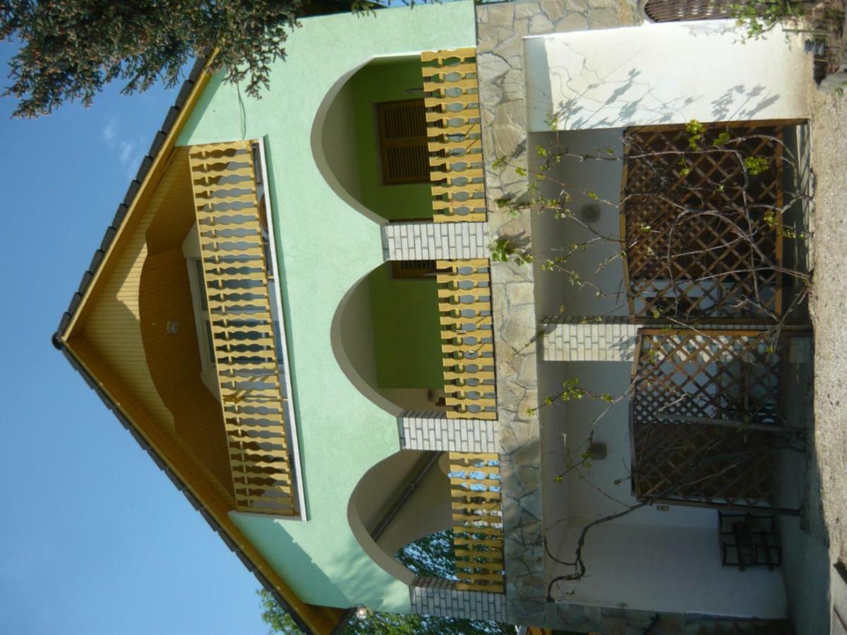 Kámán Pince Apartamento Alsópáhok Exterior foto